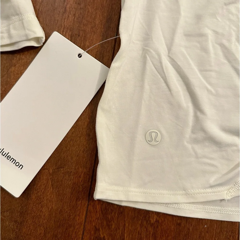 Lululemon Ivory Open Back Long Sleeve Top Shirt Sz 6, 8 - Picture 7 of 11